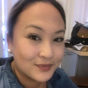 Meet your Posher, Leah